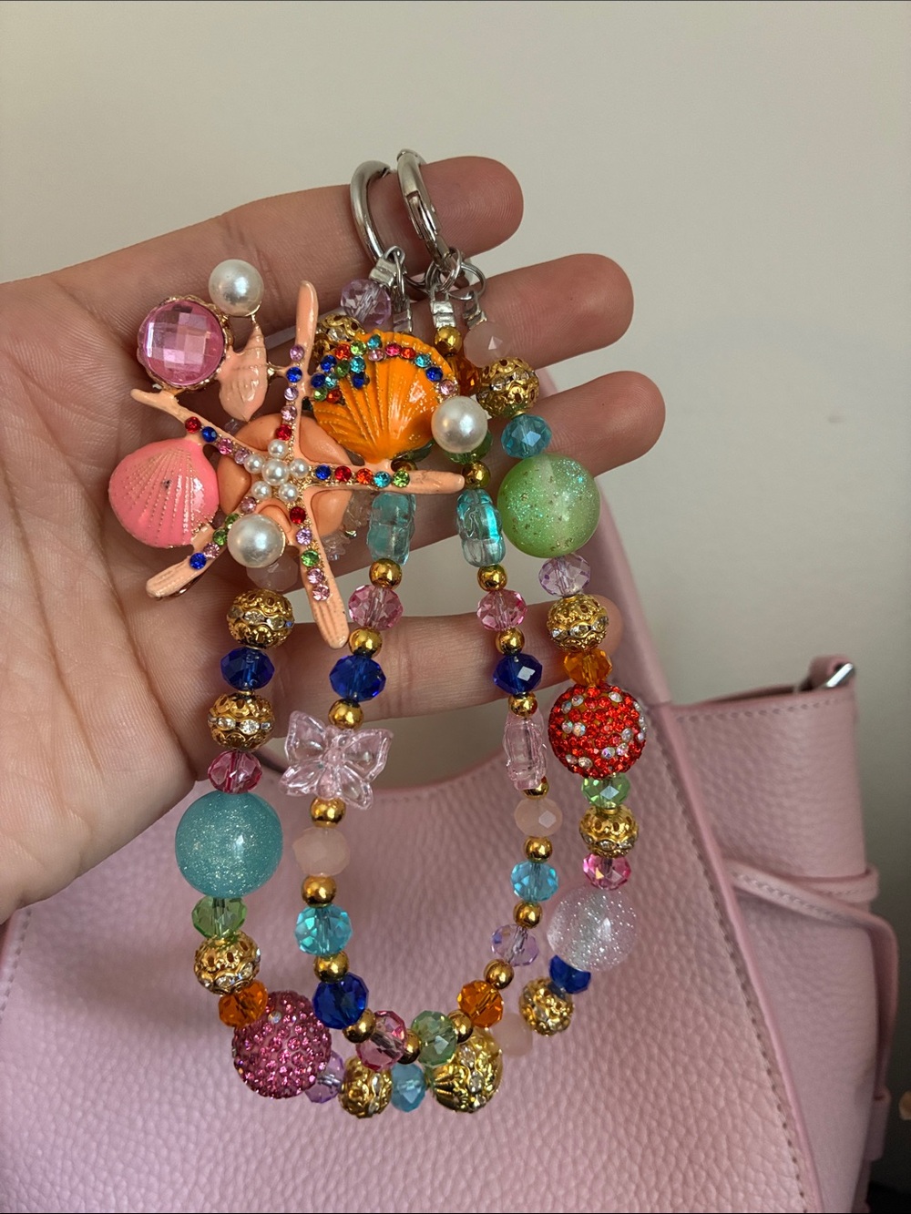 Colorful Crystal Seastar and clams Beaded Bag Chain - Picture 2 of 3